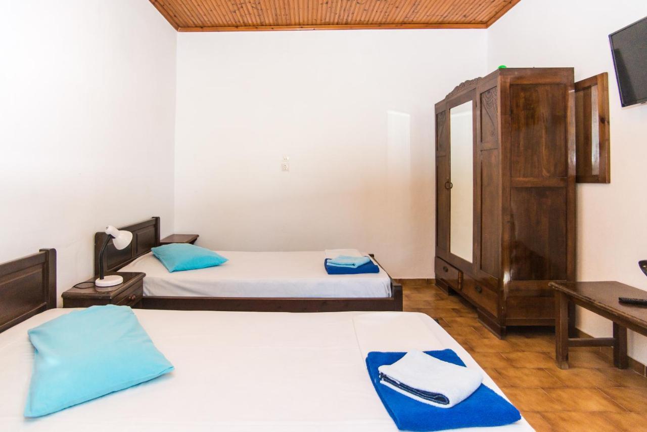 Blue White Apartments - Kefallonia Poolside Retreats Spartia  Exterior photo